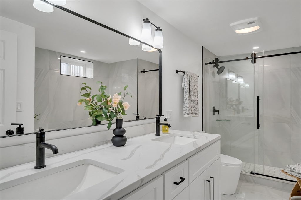 54 Park St, Ward Two