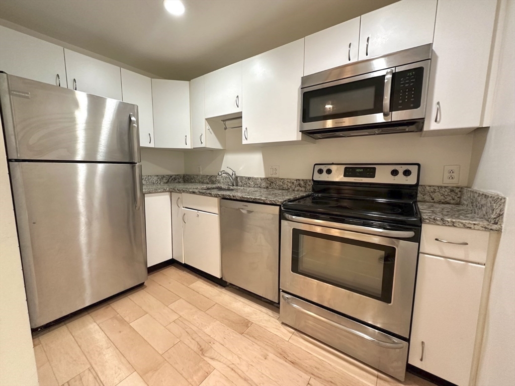 950 Massachusetts Ave, Central Square