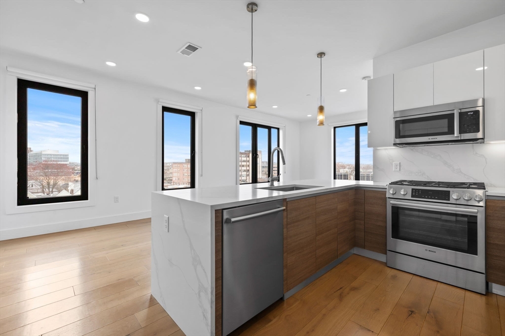 30 Penniman Rd, Allston