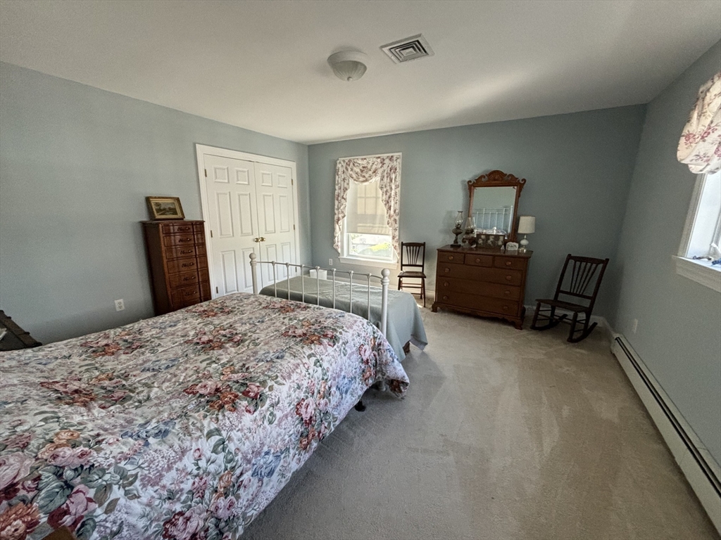 11 Waterman Ave Winter Rental, Rexhame