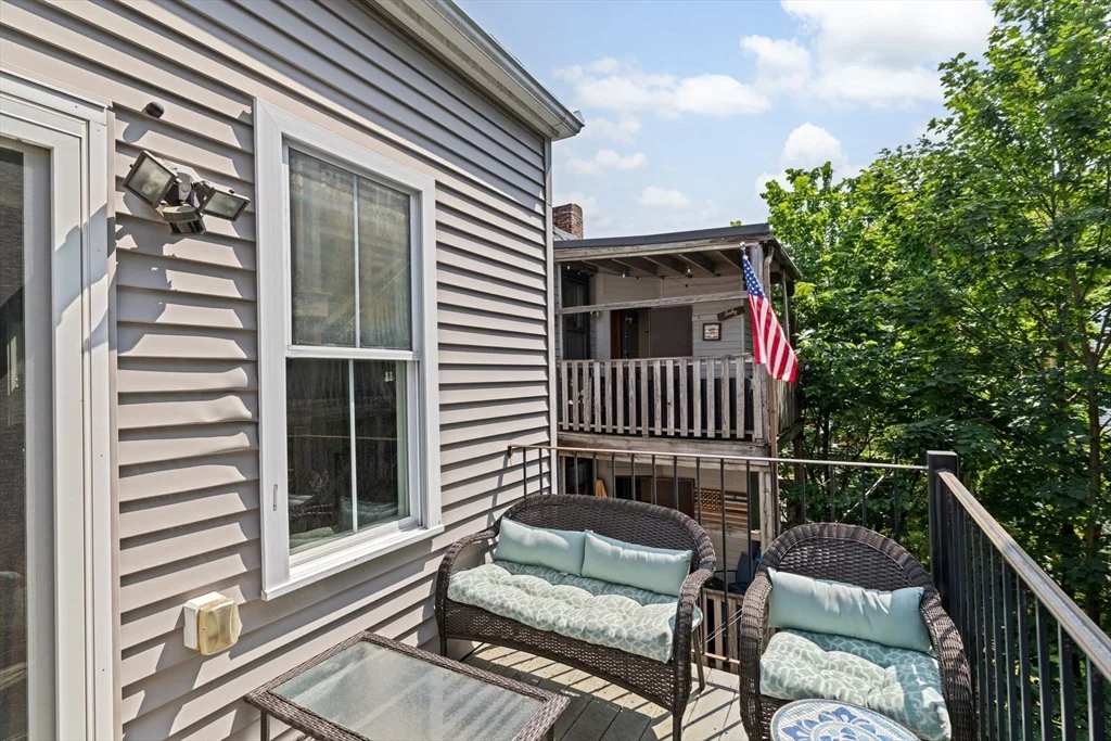 471 East 3rd St, South Boston