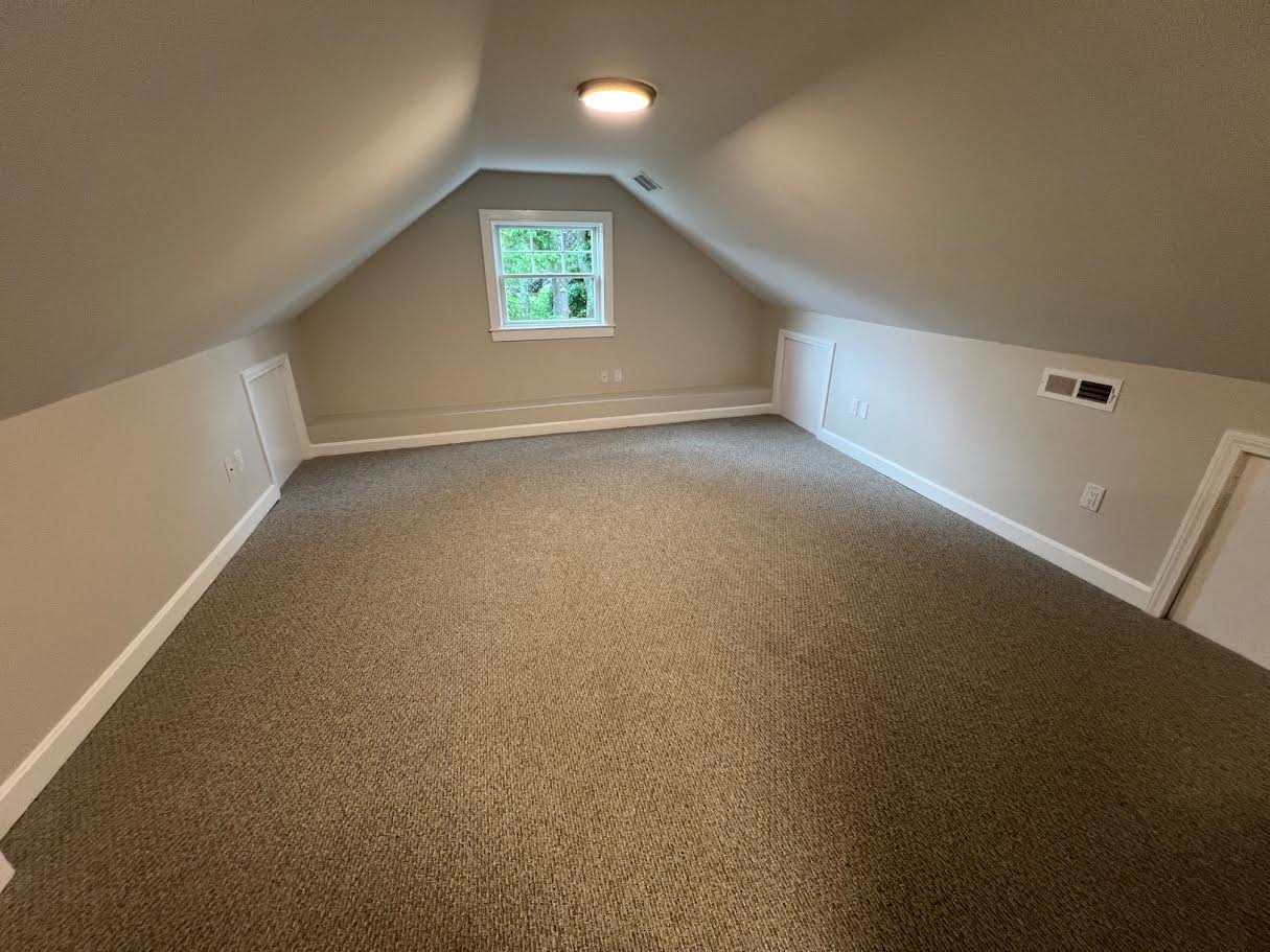 1136 Walnut St, Newton Highlands