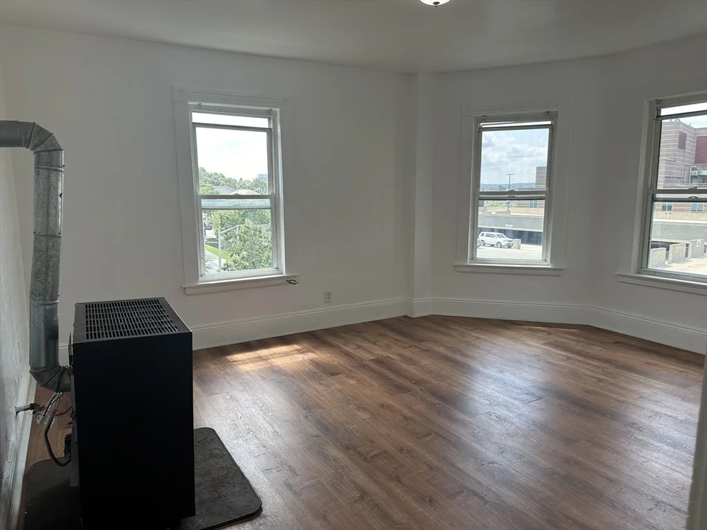 14 Hooper St, Worcester