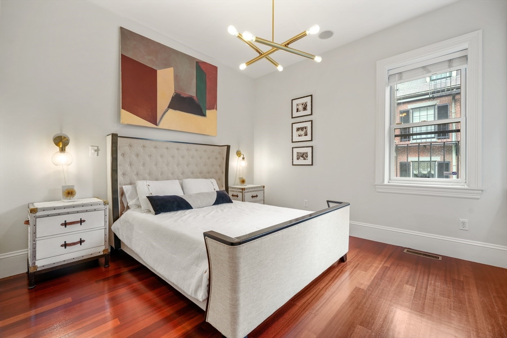 102 Myrtle St, Beacon Hill