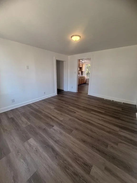 416 Middleboro Ave, Taunton