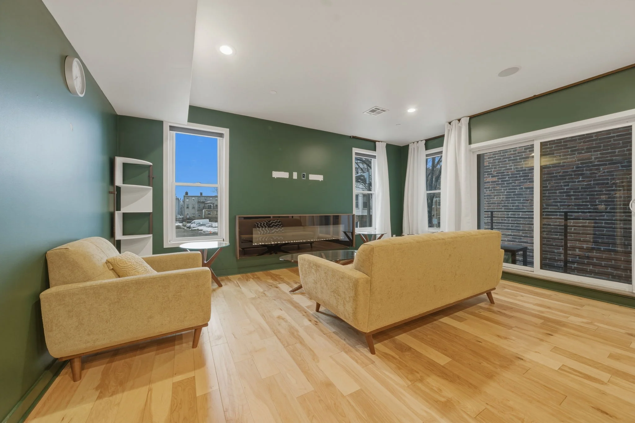 186 Paris St, East Boston