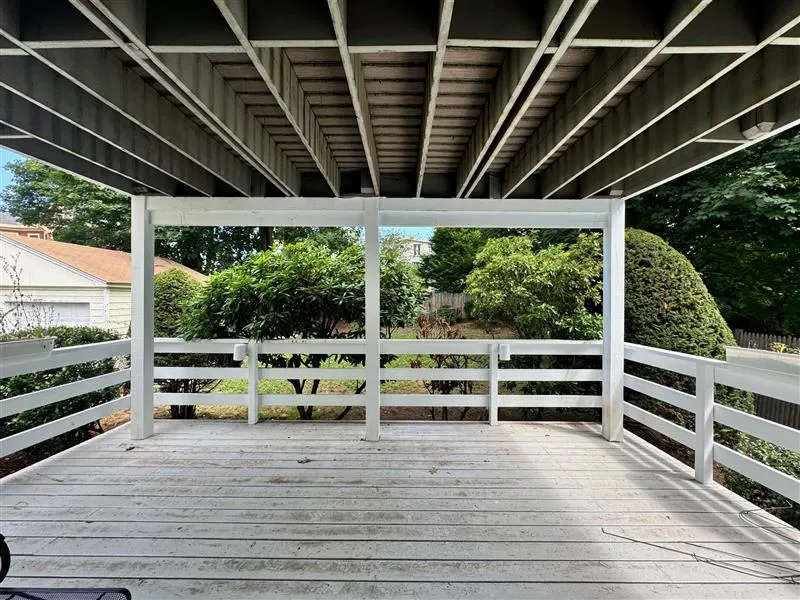 136 Sharon St, West Medford