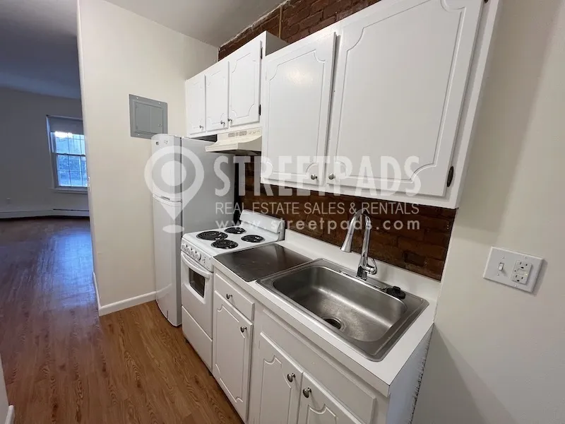 74 South Huntington Ave, Mission Hill