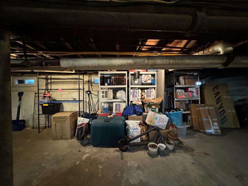 35 Magnus Ave, Ward Two