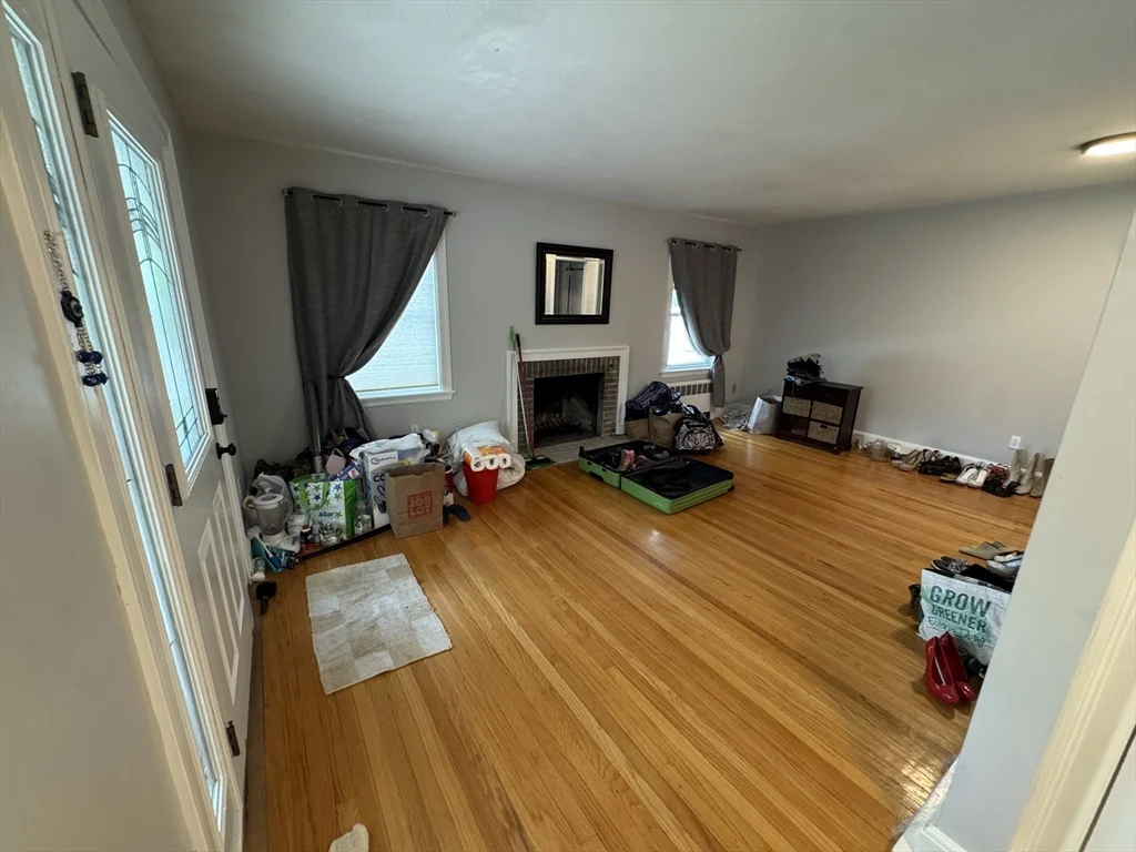 181 Bonad Rd, Chestnut Hill