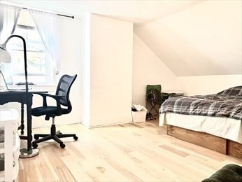 23 Monmouth St, Spring Hill