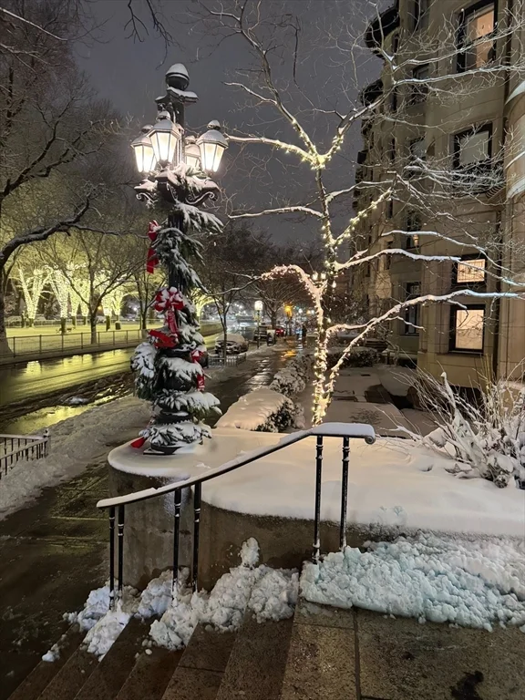 416 Commonwealth Ave, Back Bay