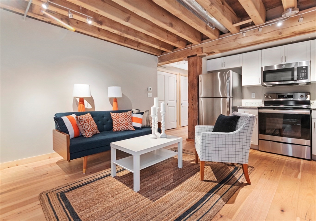 58 13th St, Charlestown