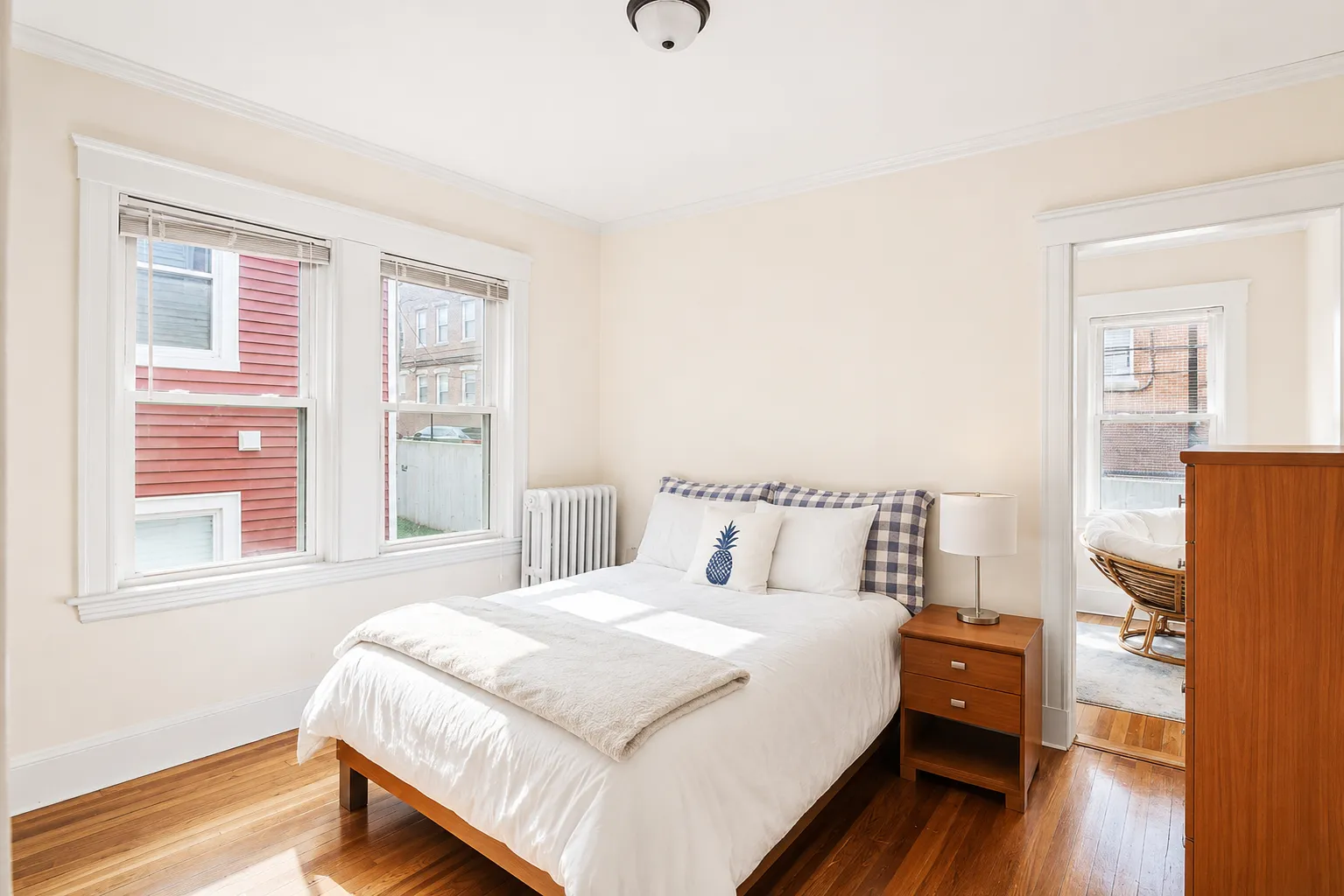 83 Parkton Rd, Jamaica Plain