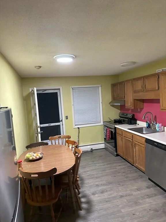 123 Litchfield Pines Dr, Leominster