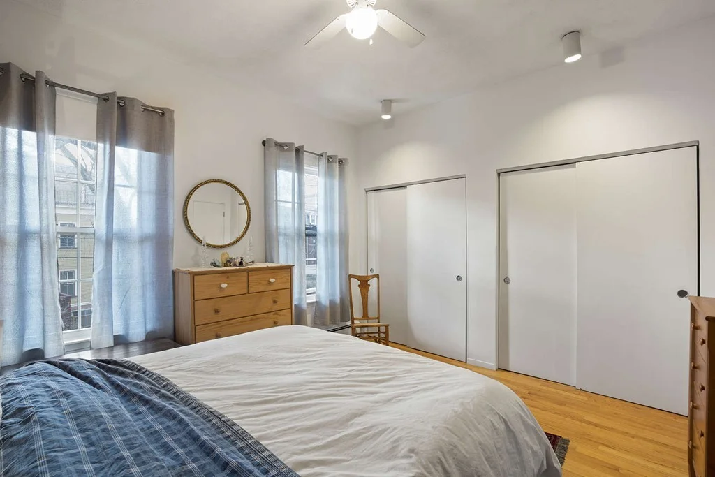 26 Bigelow St, Central Square
