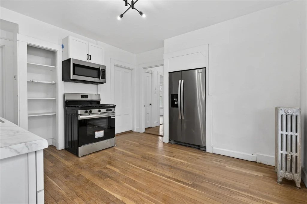 166 Elliot St, Newton Upper Falls