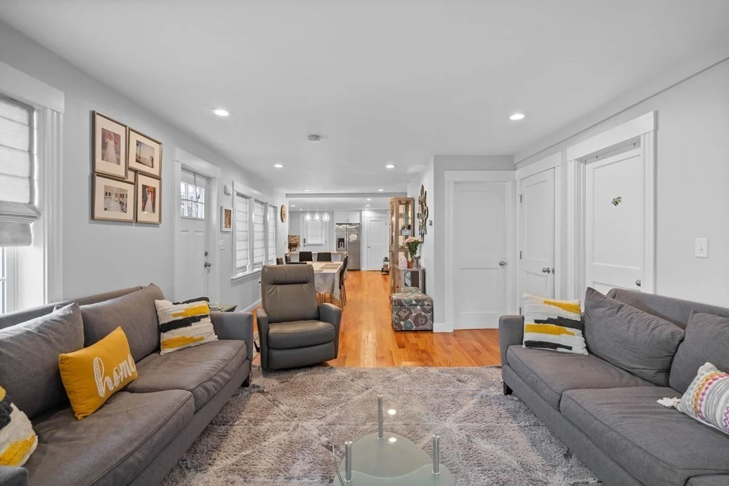 64 Waltham St, Watertown