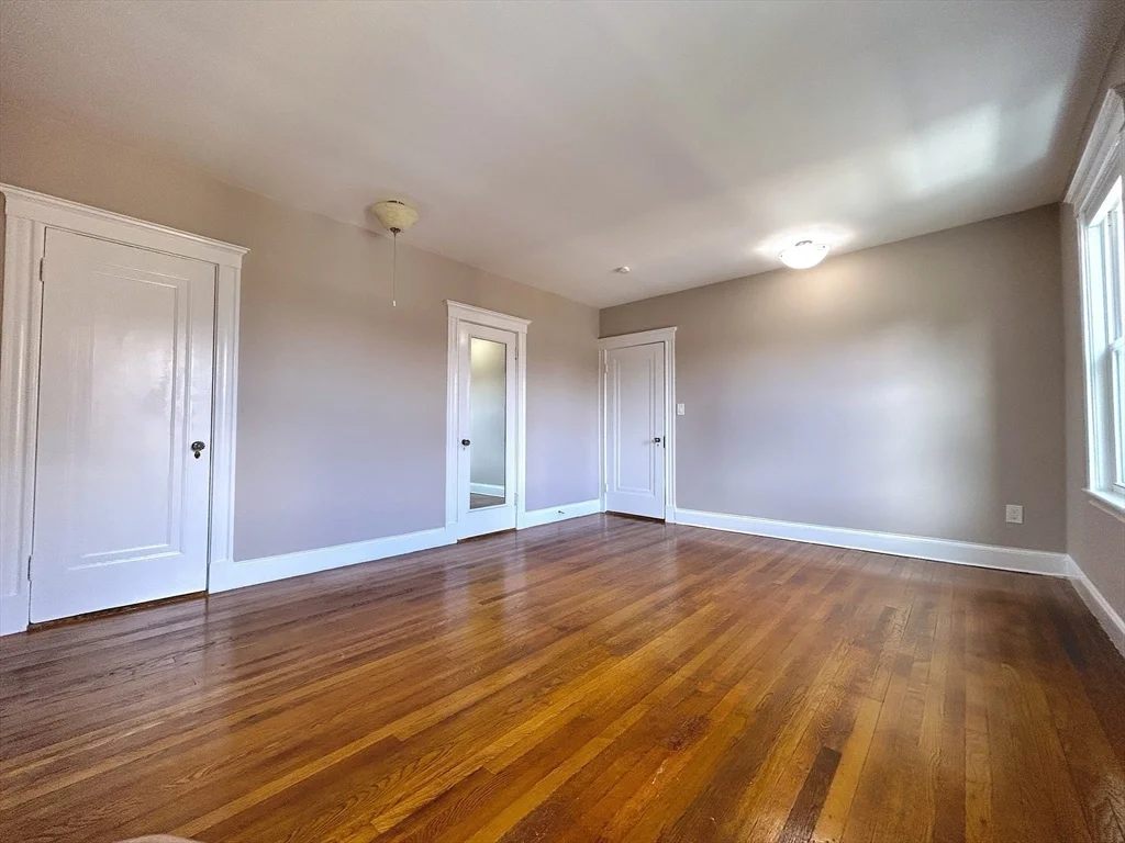 6 Alton Ct, Coolidge Corner
