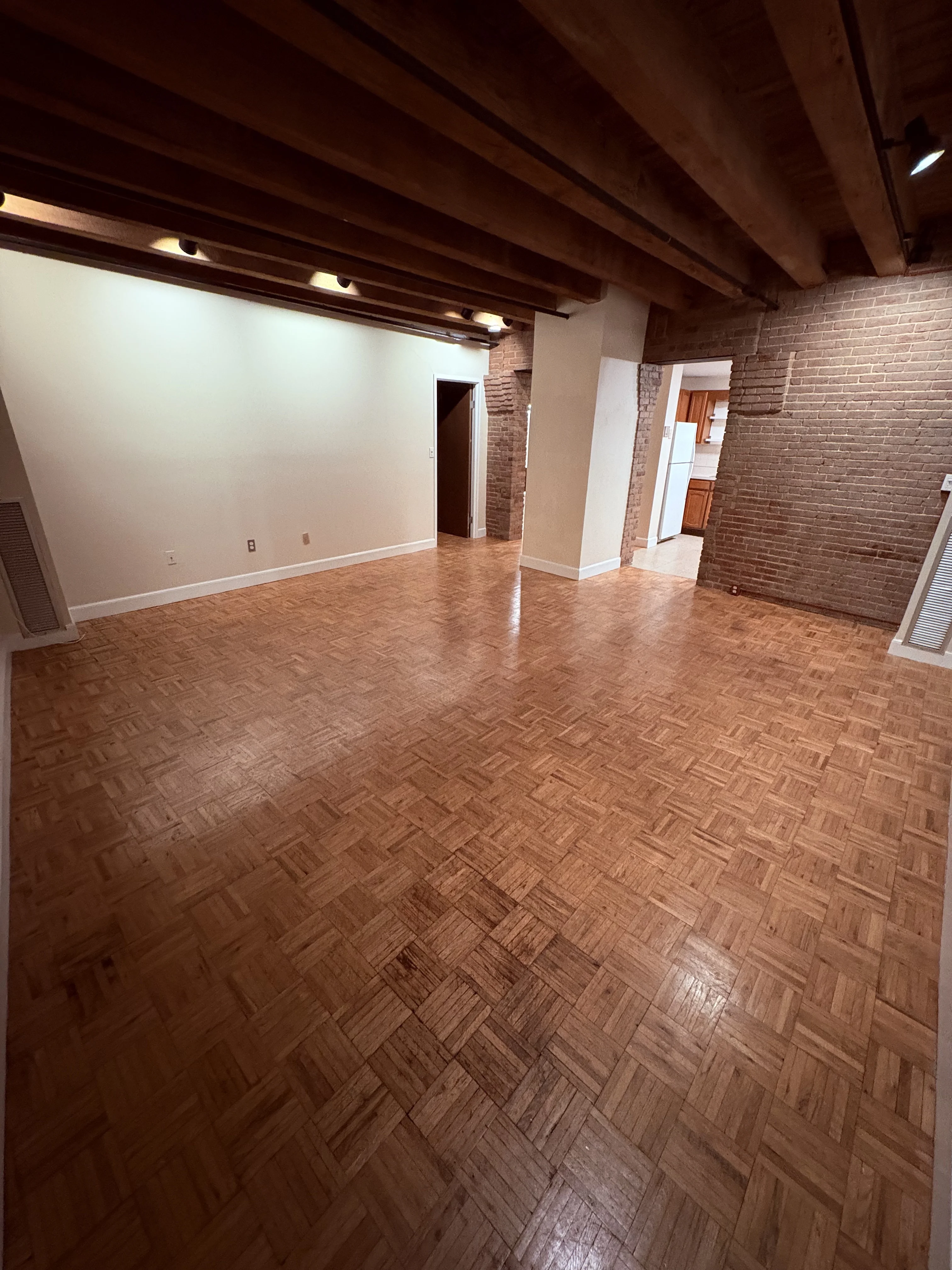 99 Fulton St, North End