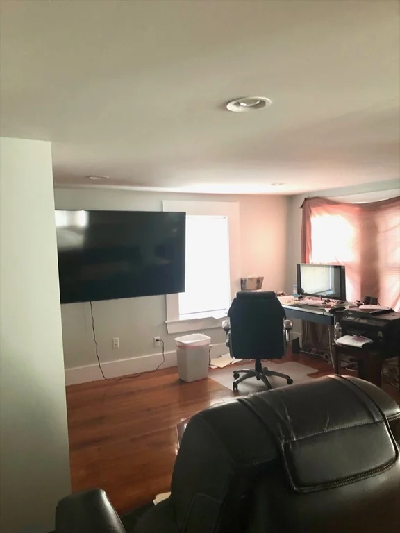 20 Beacon St, Winthrop