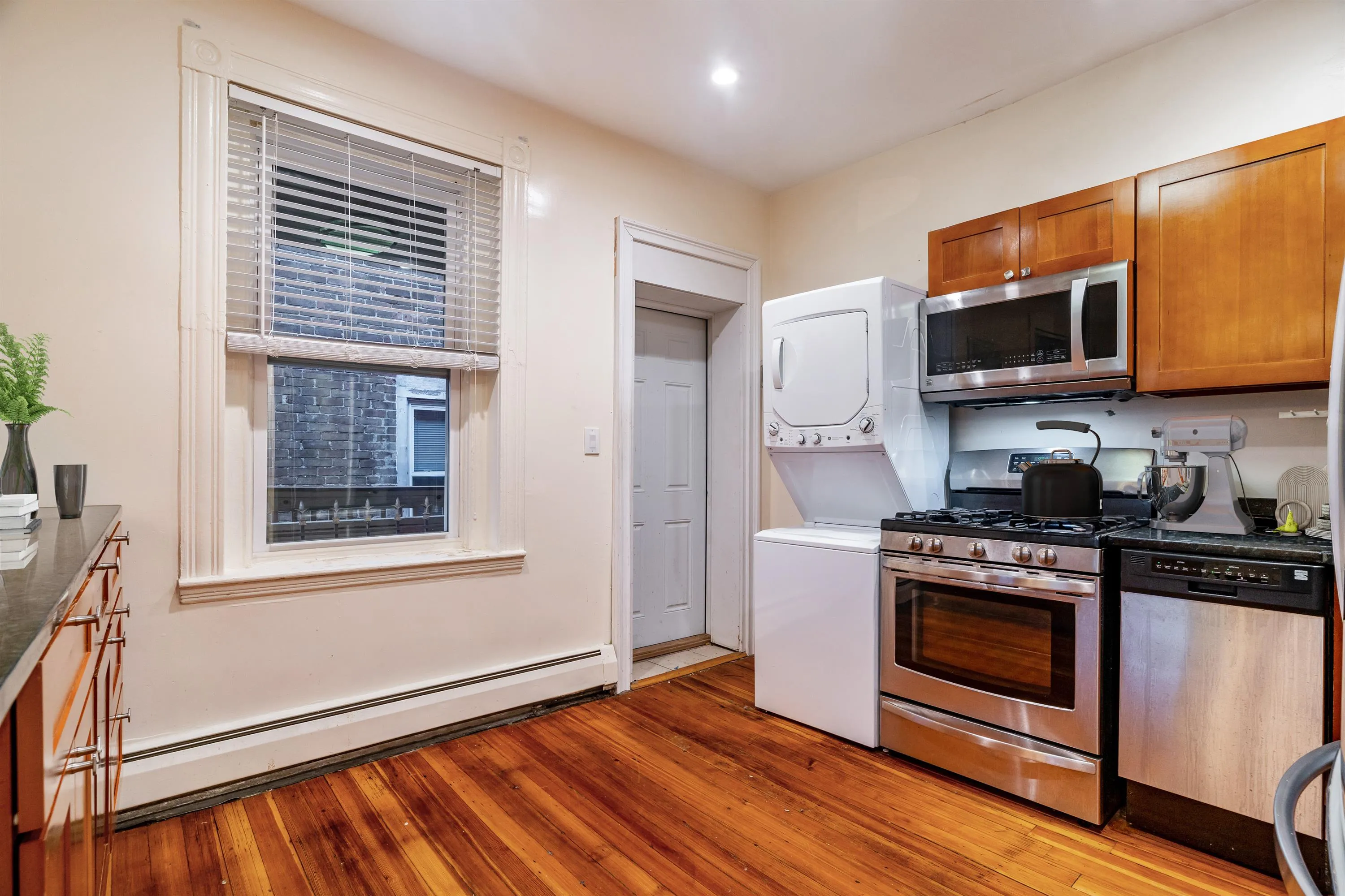 126 Day St, Jamaica Plain