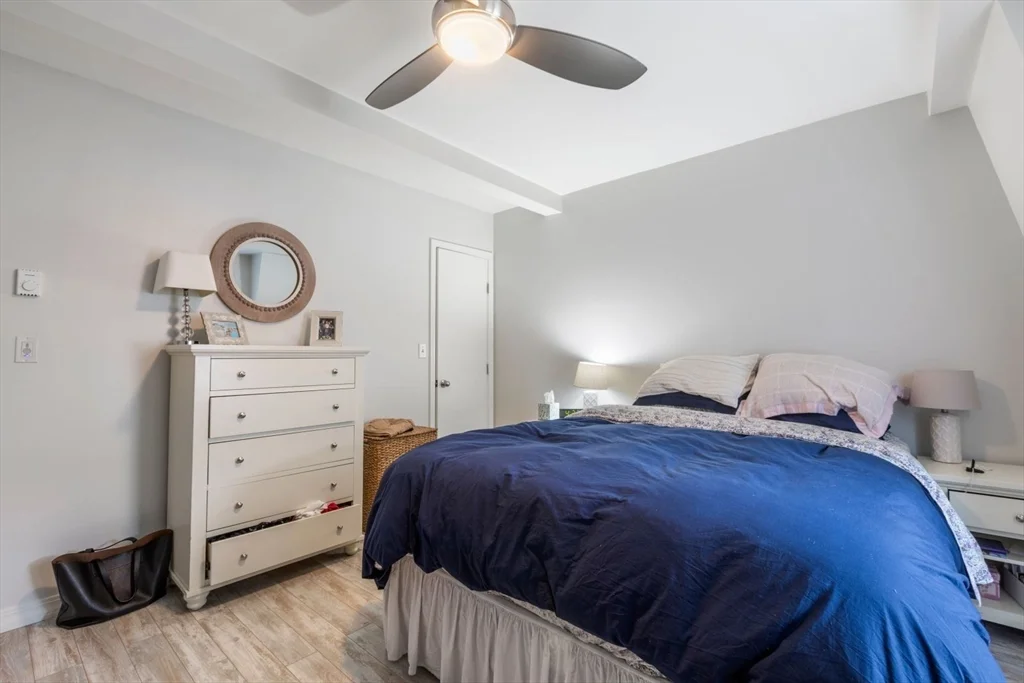 63 Bolton St, South Boston