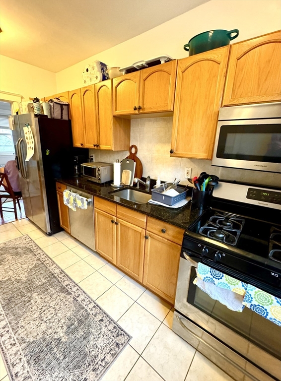 183 Kent St, Longwood