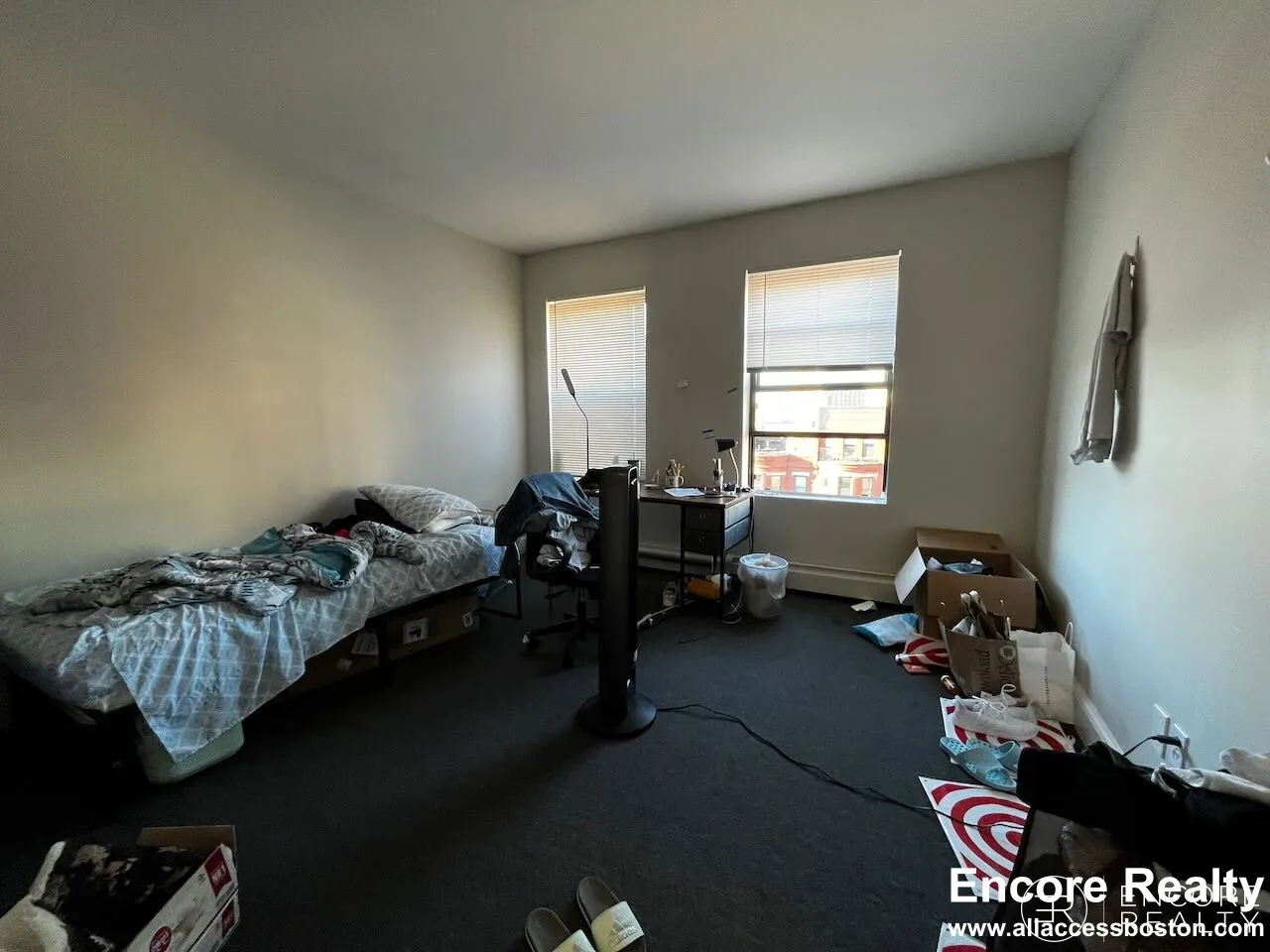 833 Beacon St, Fenway