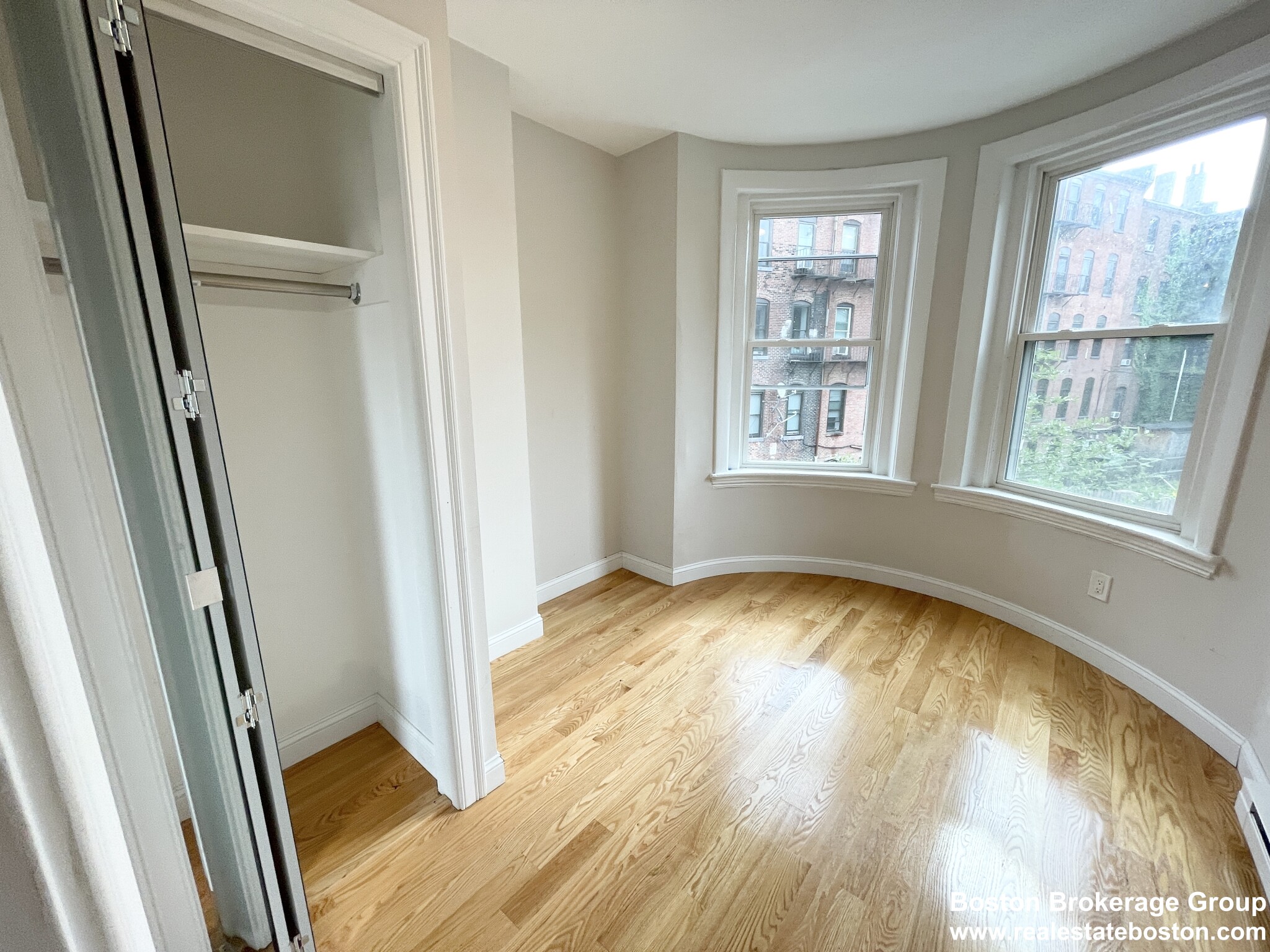 7 Warwick St, Roxbury