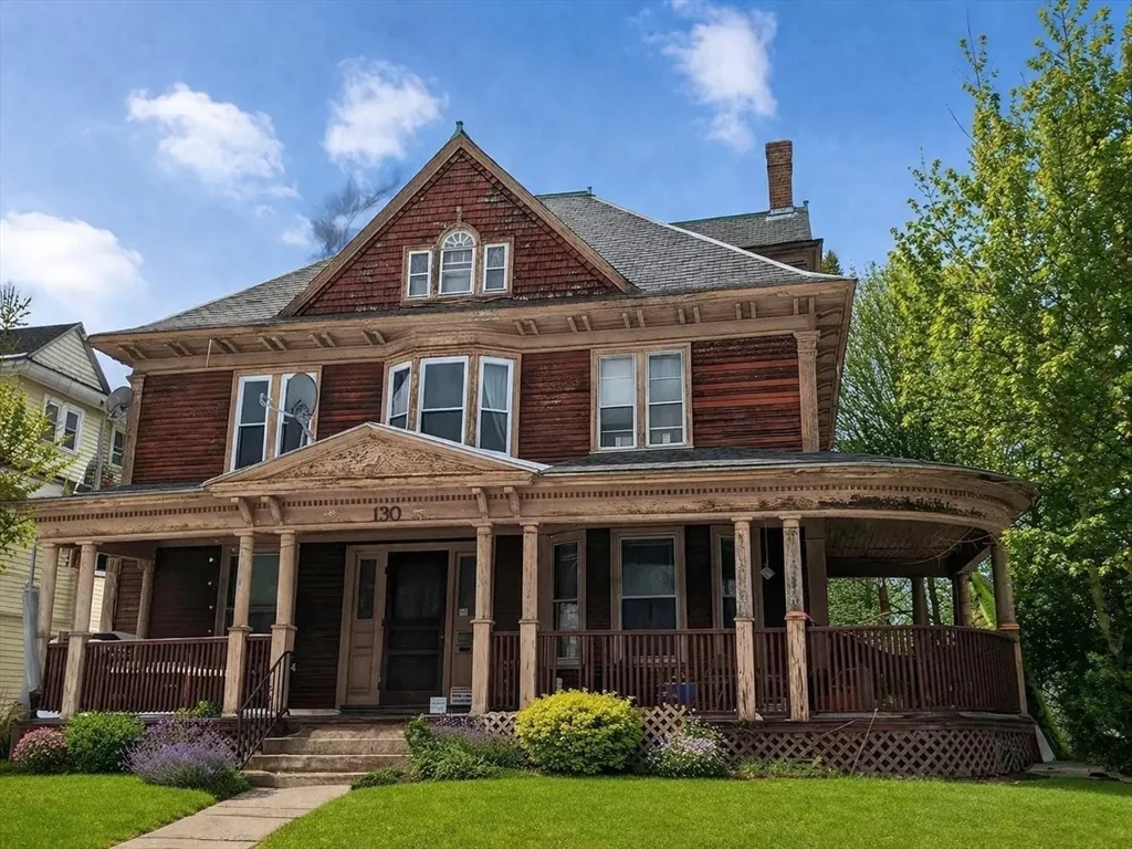 130 Vernon St, Worcester