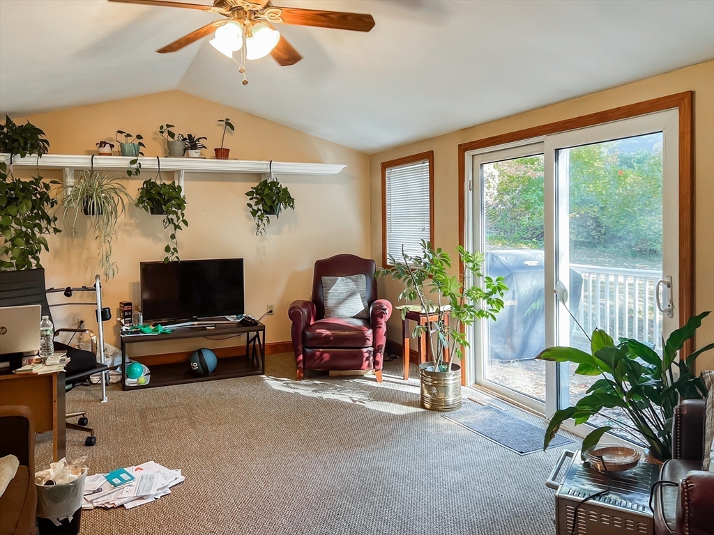 9 Putney Circle, Billerica