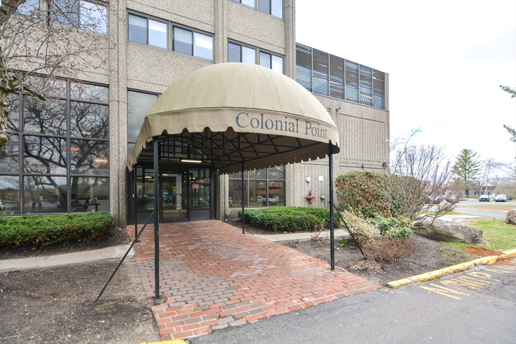 95 Audubon Rd, Wakefield