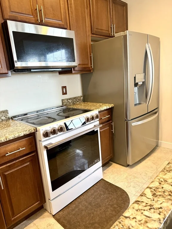 72 Ashland, Malden
