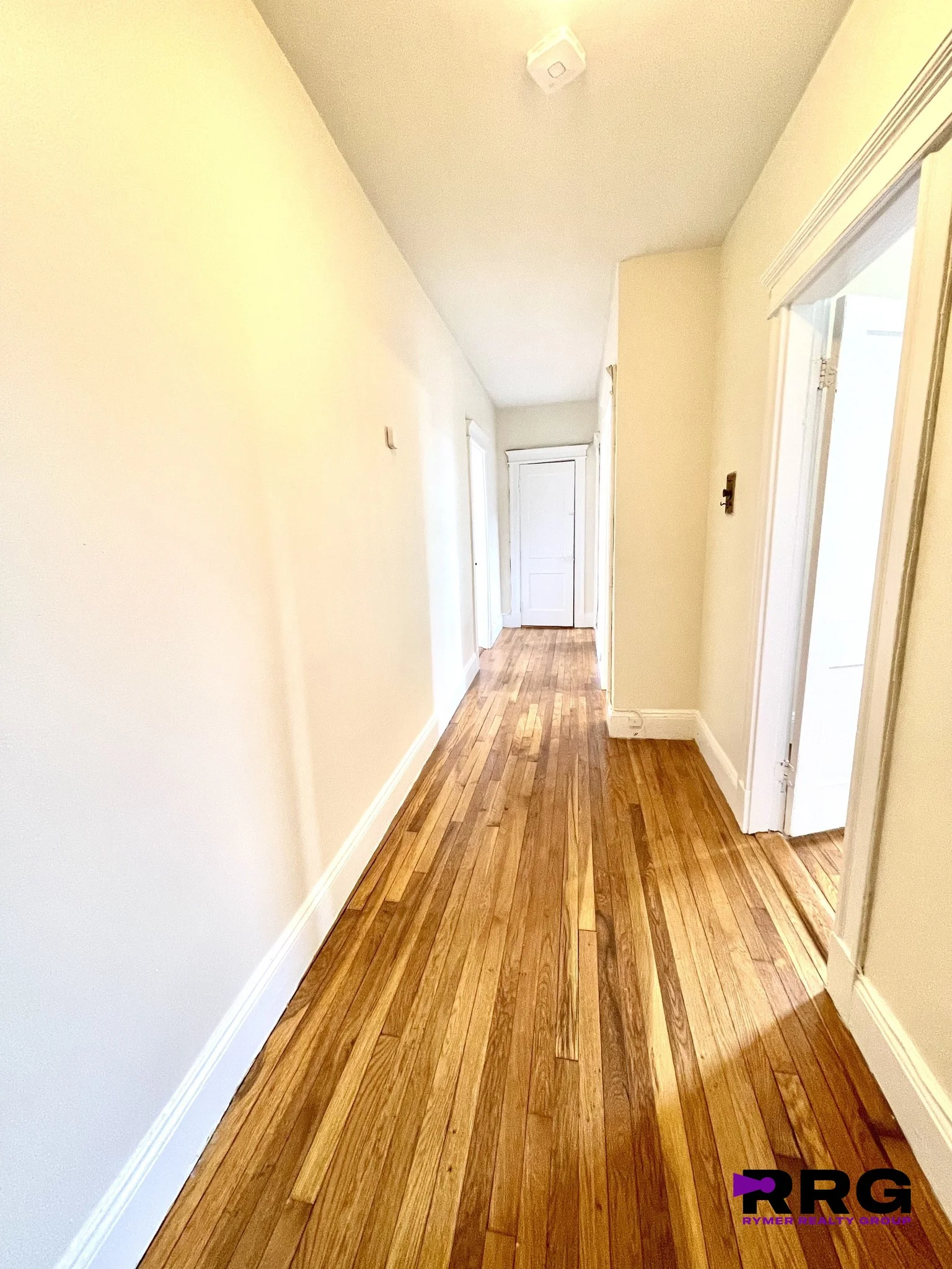 1144 Commonwealth Ave, North Brookline