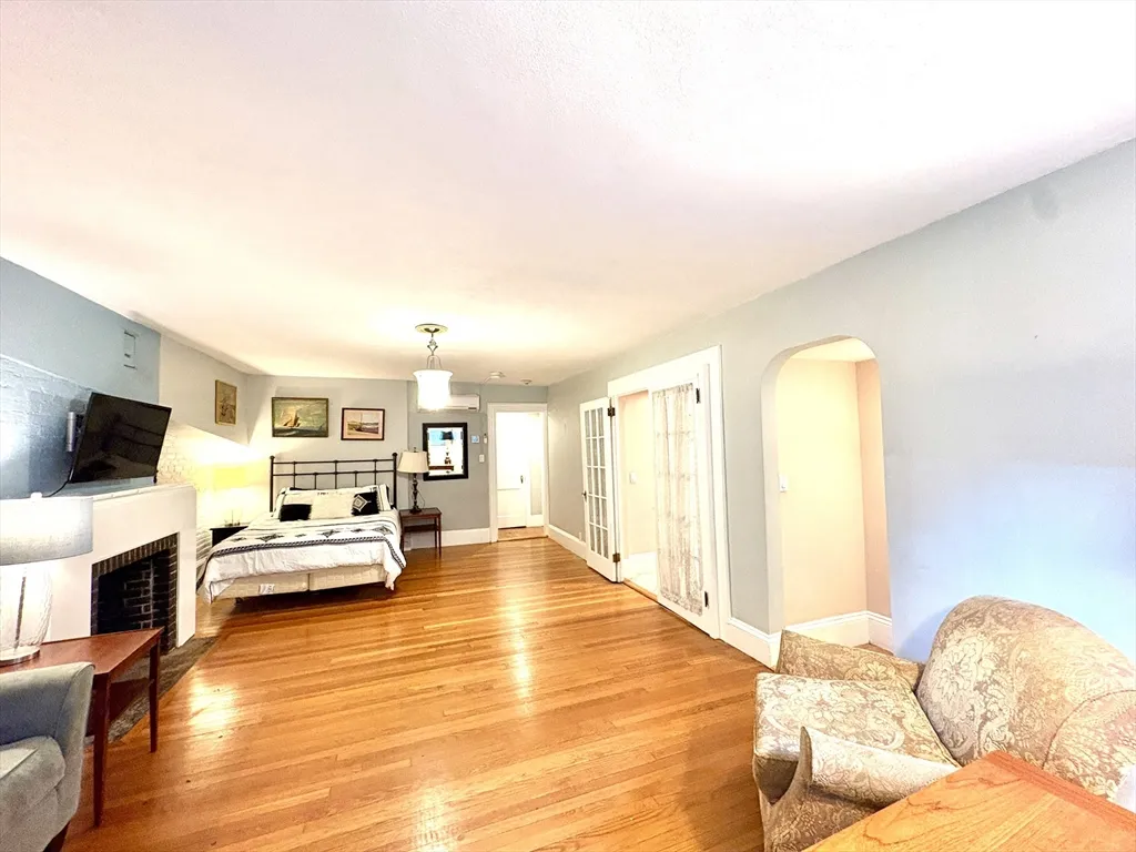 86 Commonwealth Ave, Back Bay