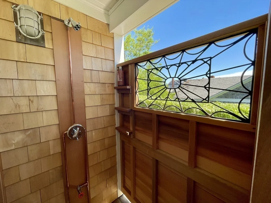 66 Hulbert Ave, Nantucket