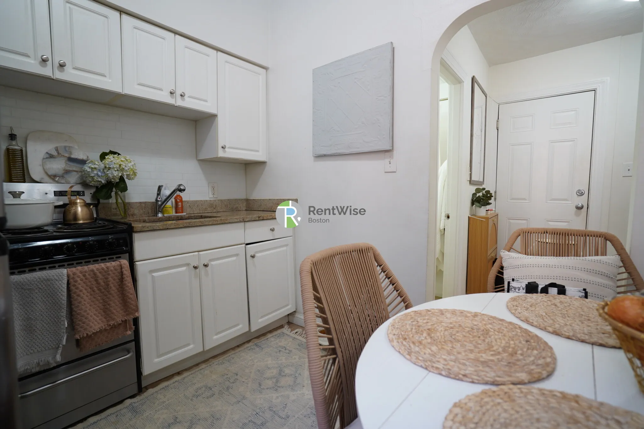 304 Berkeley St, Back Bay