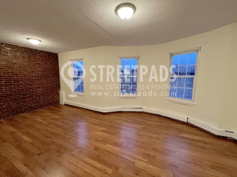 46 South Huntington Ave, Mission Hill