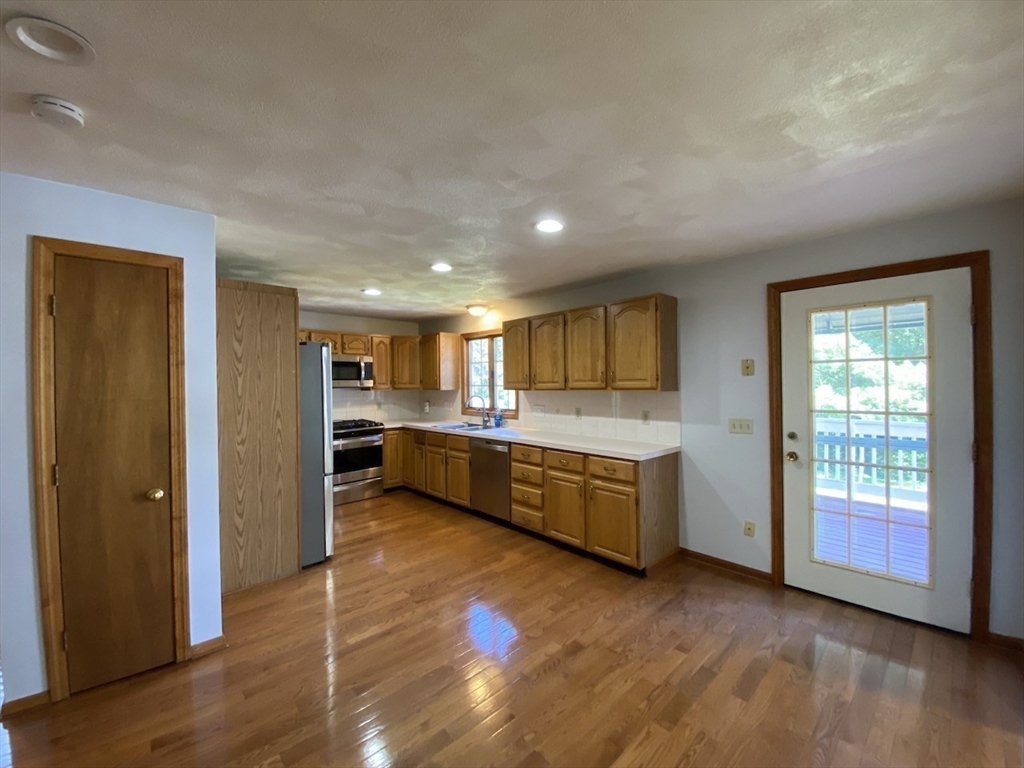 31 Helen St, Waltham