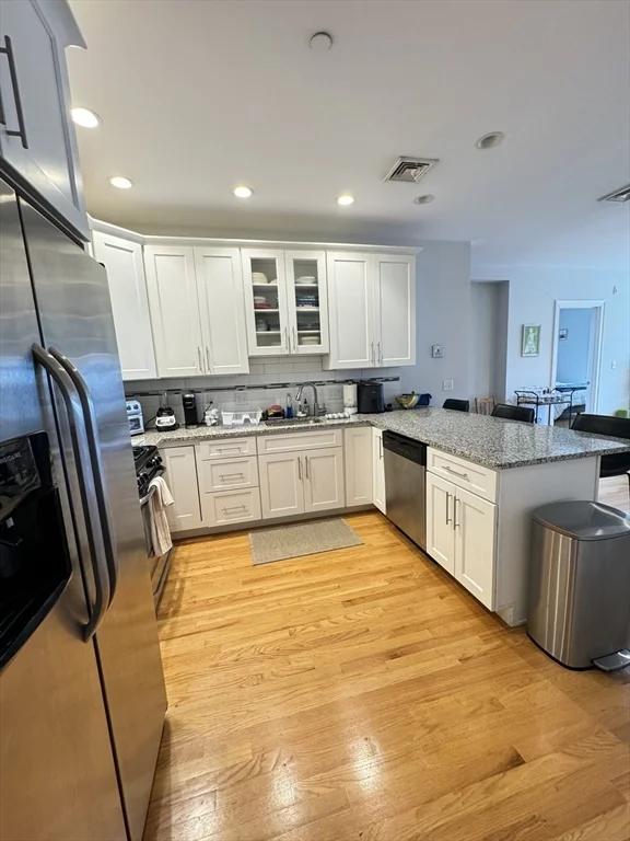 387 W Broadway, South Boston