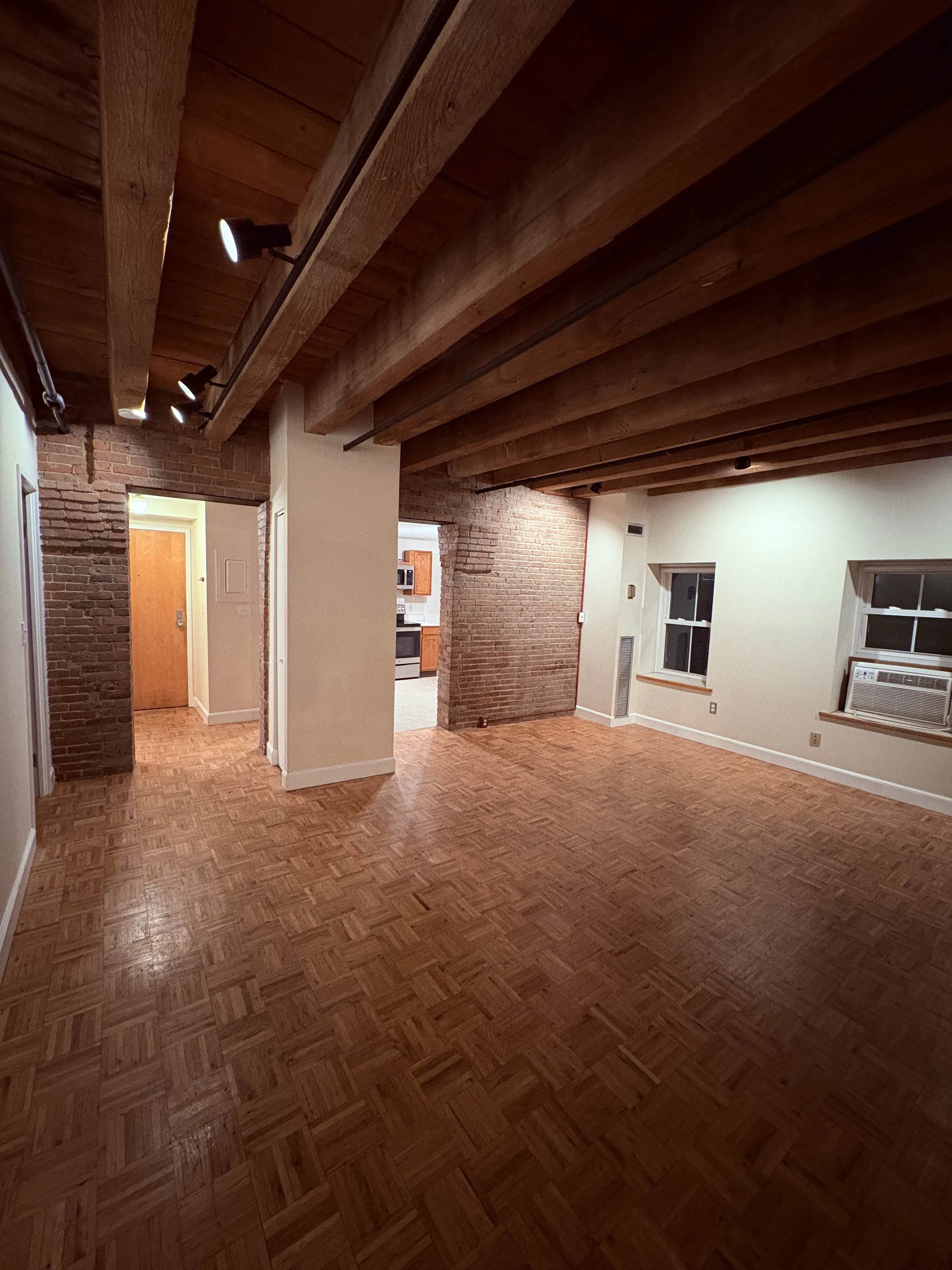 99 Fulton St, North End