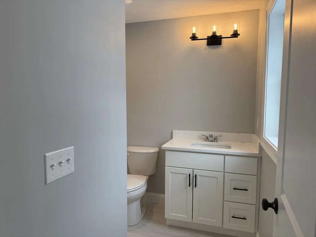 17 Kashmir's Way, Middleboro