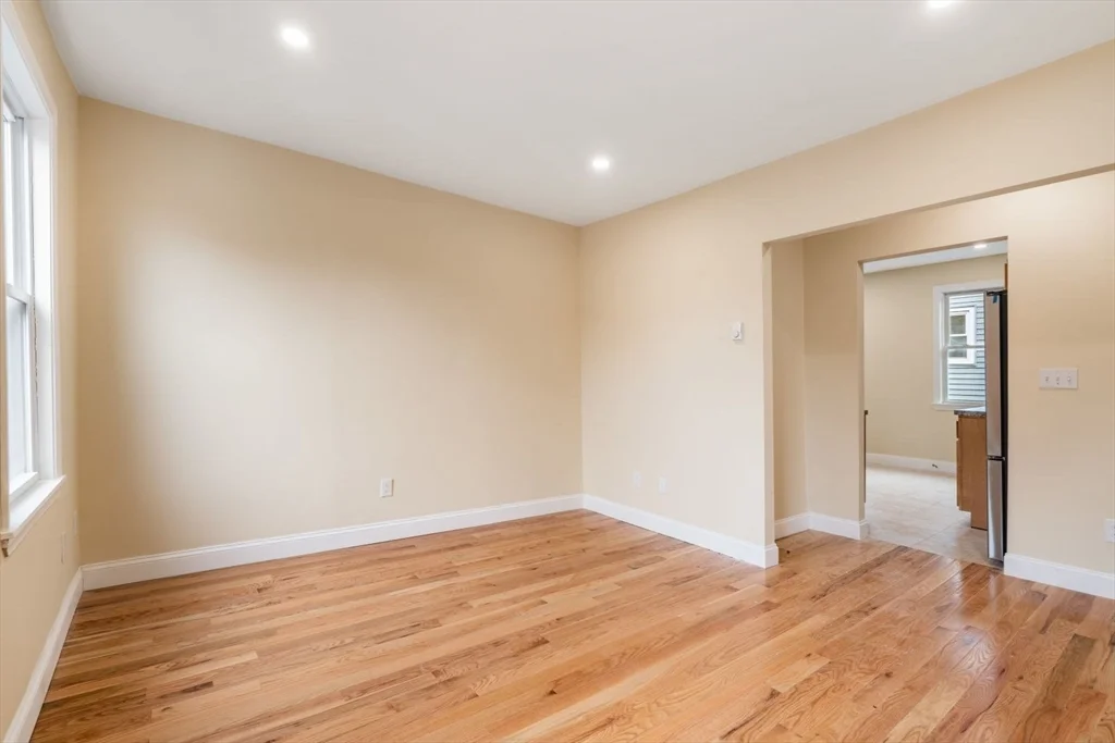 570 Washington St, Brighton