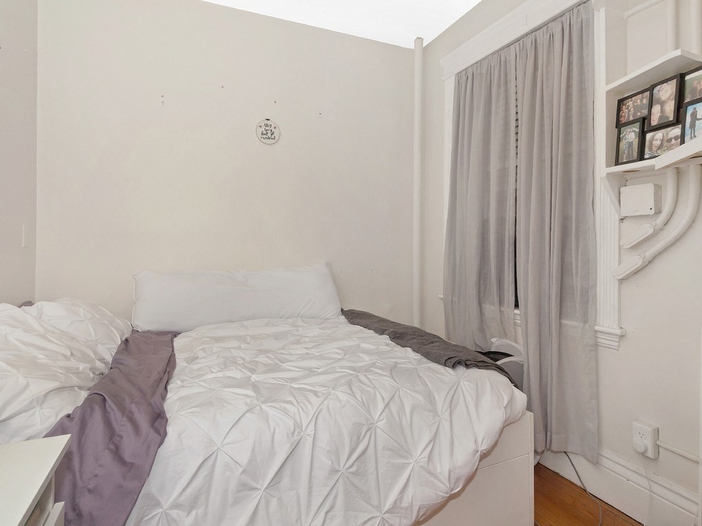 35 Queensberry St, Fenway