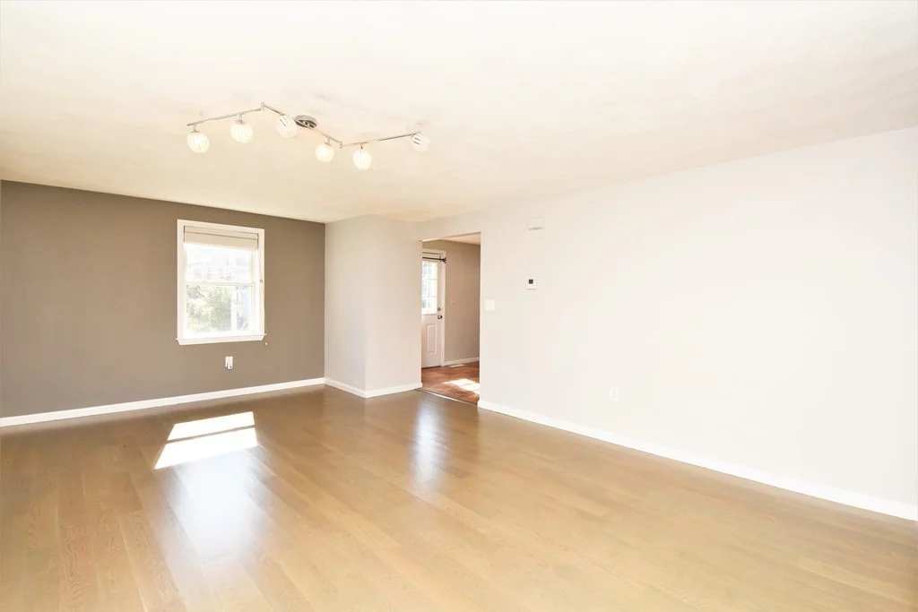 191 Adams St, South Waltham