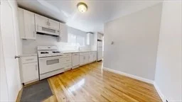 65 Oakland, Oak Square