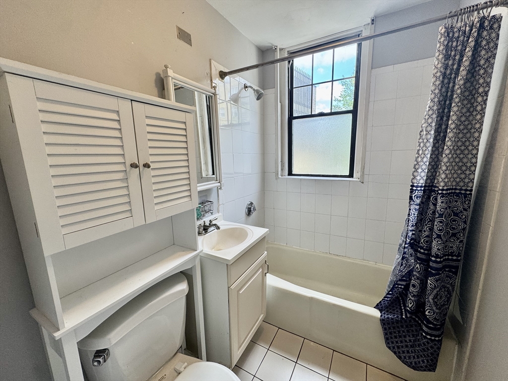 6 Sutherland Rd, Brighton