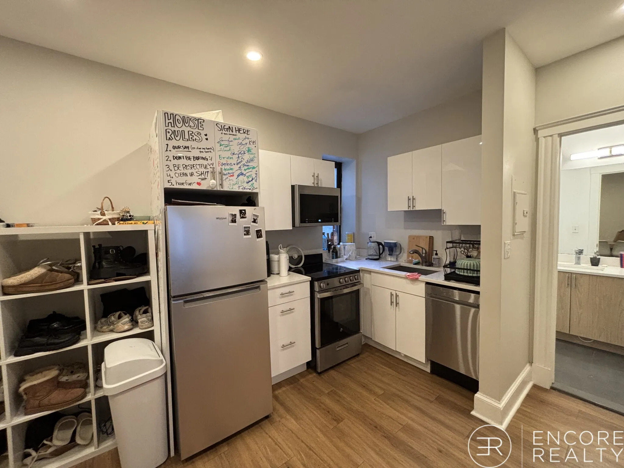 833 Beacon St, Fenway