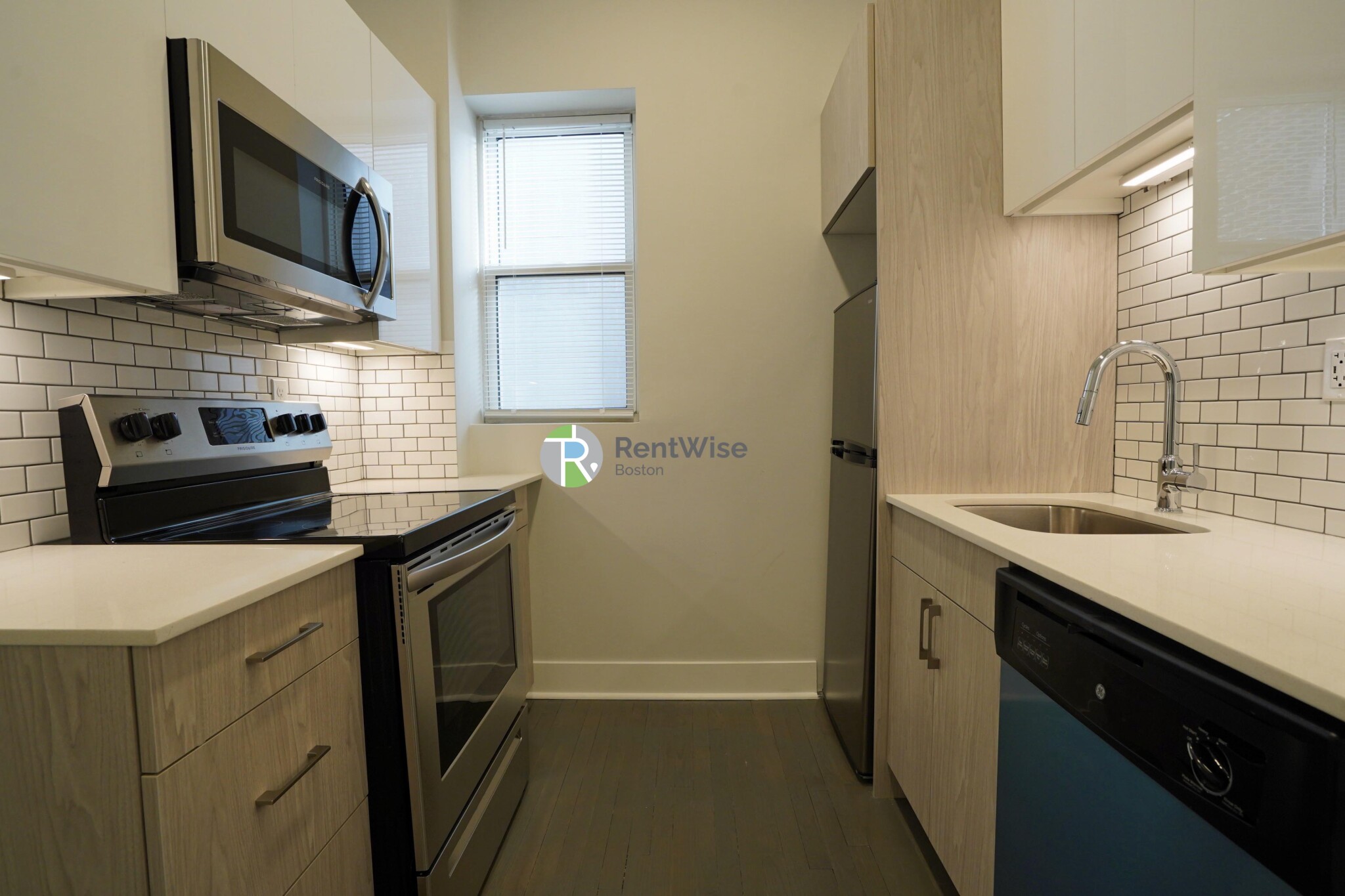 120 Peterborough St, Fenway